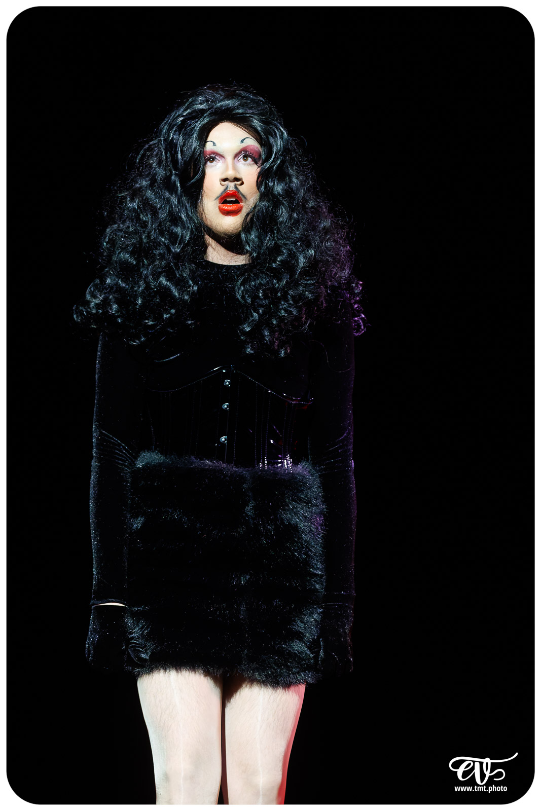 BLANCHE-NEIGE FOUTUE FORET